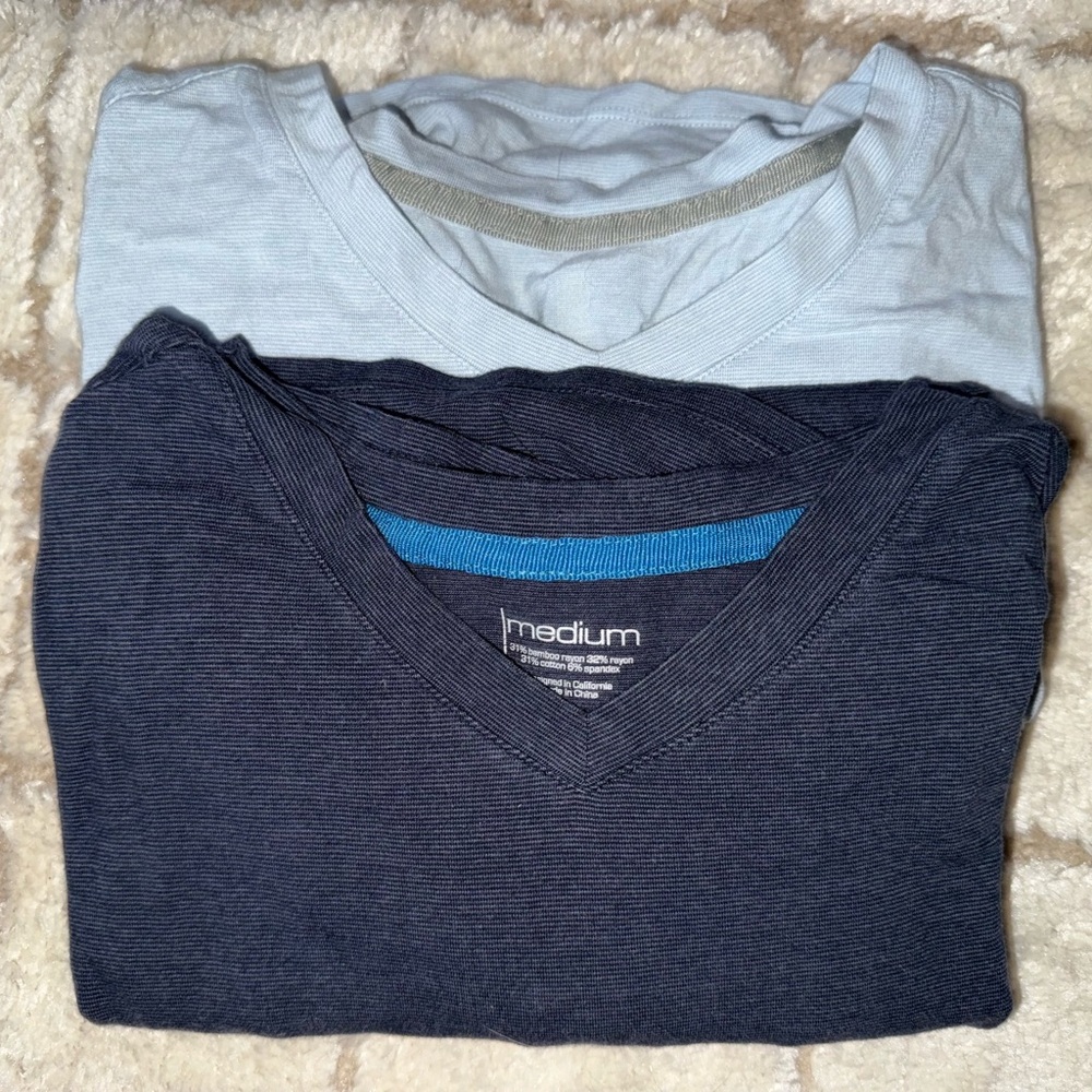 2-pack hylete v-neck t-shirts